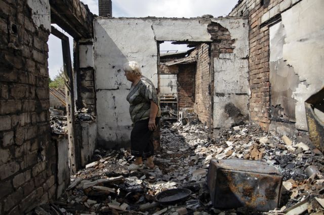 Τουλάχιστον οκτώ νεκροί από τις εχθροπραξίες στην ανατολική Ουκρανία