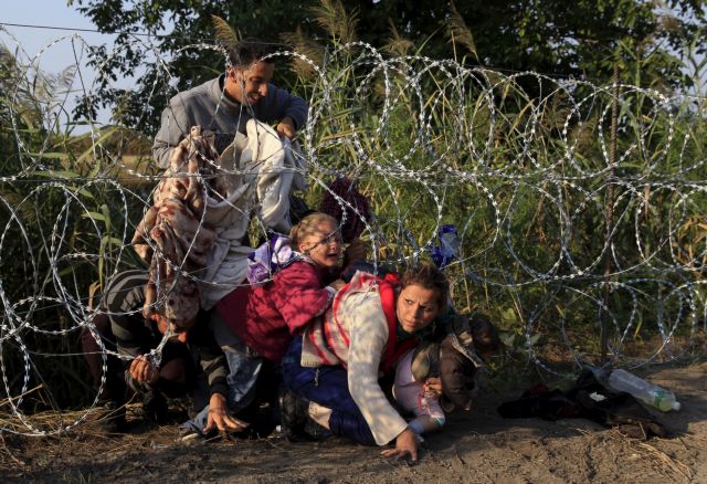 Ουγγαρία: Έτοιμο το πρώτο τμήμα του φράχτη για τους μετανάστες