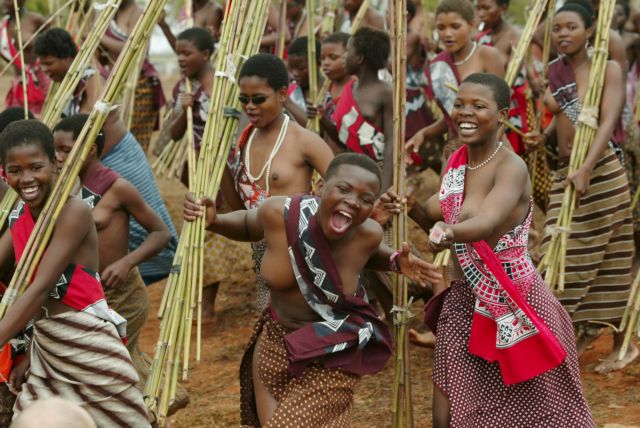 Νεκρές 65 κοπέλες καθ’ οδόν για το χορό του βασιλιά της Σουαζιλάνδης
