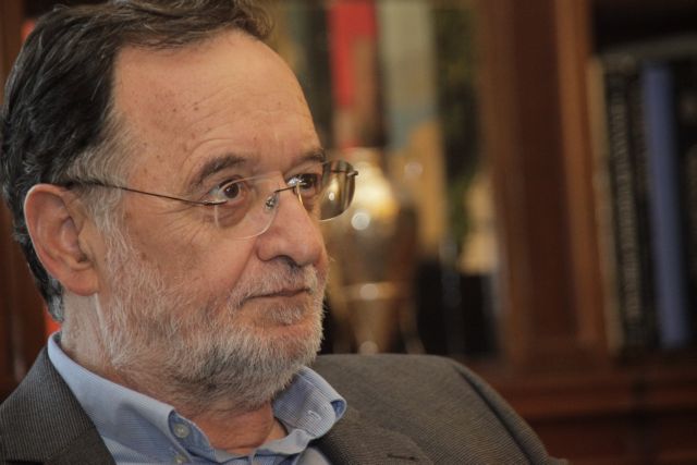 Και πρώτη αποχώρηση από το κόμμα Λαφαζάνη, με βαριές καταγγελίες