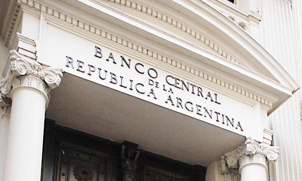 Σπάνια δικαστική νίκη της Αργεντινής έναντι πιστωτών της
