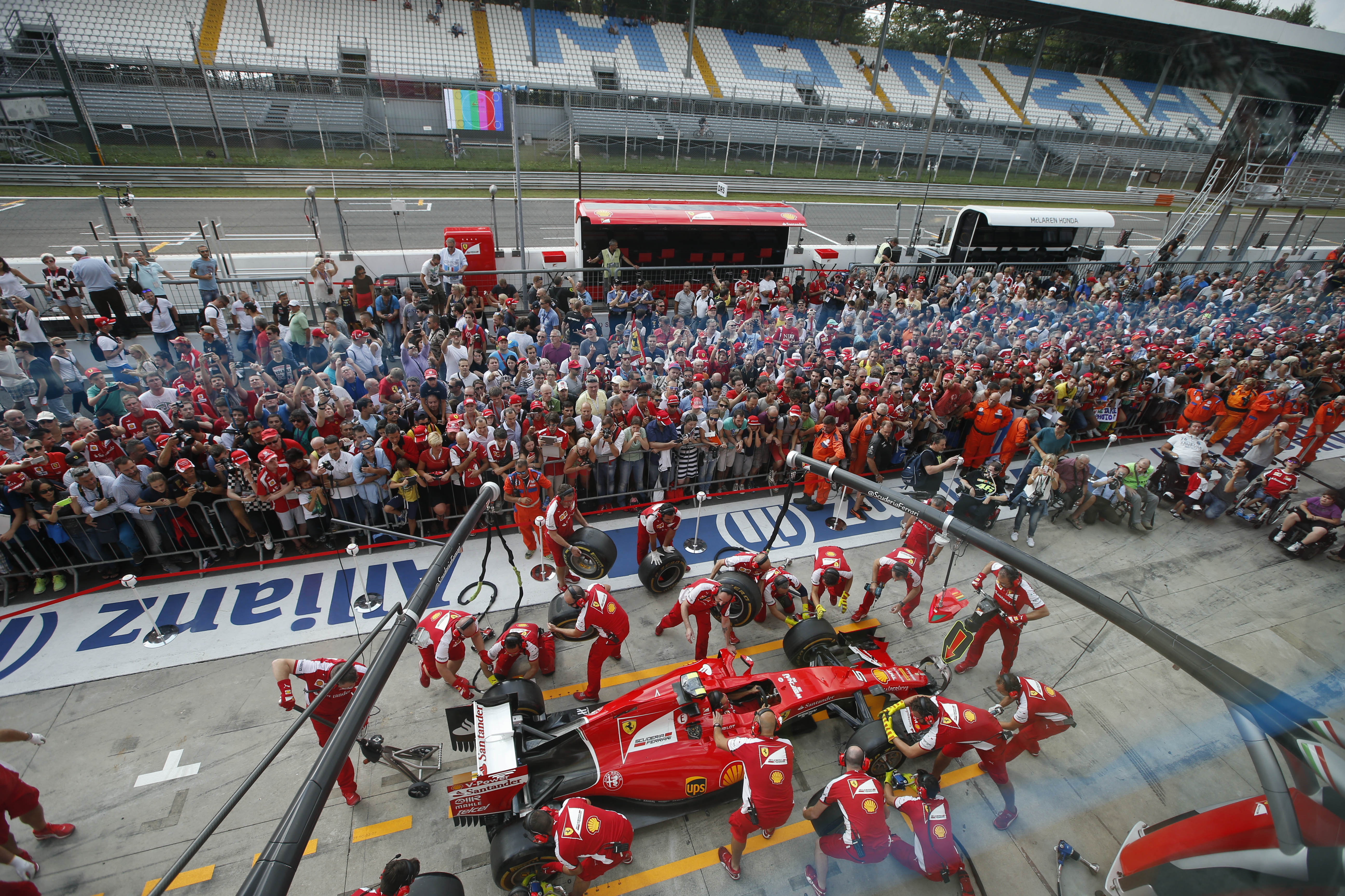 F1: Απίθανη η επίτευξη συμφωνίας με τη Monza σύμφωνα με τον B. Ecclestone