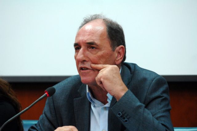 Αντικρούει τις κατηγορίες της ΝΔ για τη διαχείριση του ΕΣΠΑ ο Γ.Σταθάκης