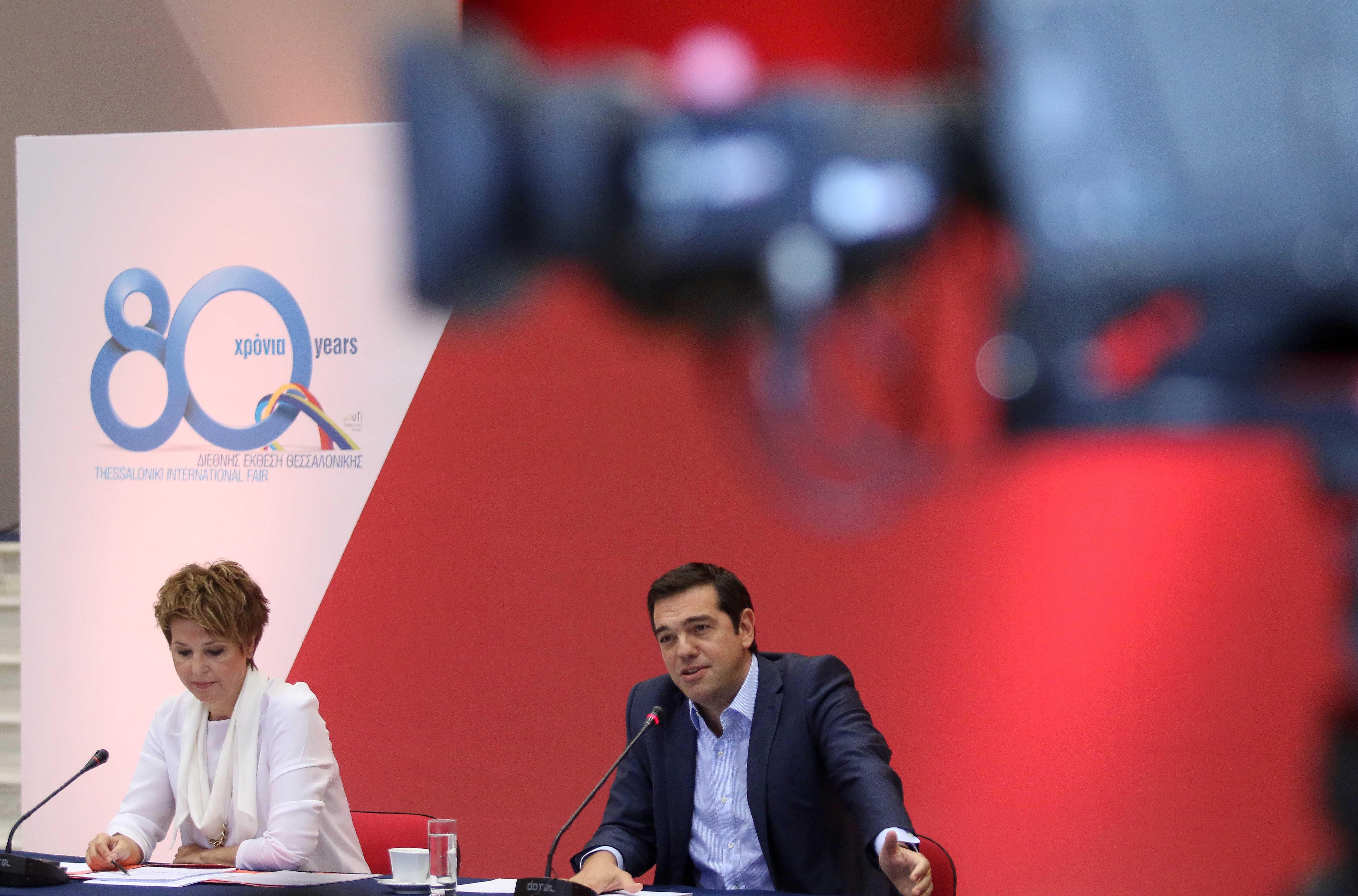 Τσίπρας: Να τηρήσουμε τη συμφωνία για να βγούμε από τη μέγγενη της επιτροπείας