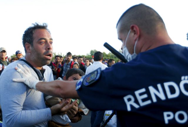 Σπρέι πιπεριού κατά προσφύγων στην Ουγγαρία - Ένταση στην ΠΓΔΜ