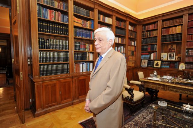 Τηλεφωνική επικοινωνία Παυλόπουλου – Τουσκ για την προσφυγική κρίση