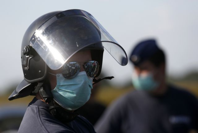 Ακόμα και Στρατό μελετά να στείλει στα σύνορα η Ουγγαρία