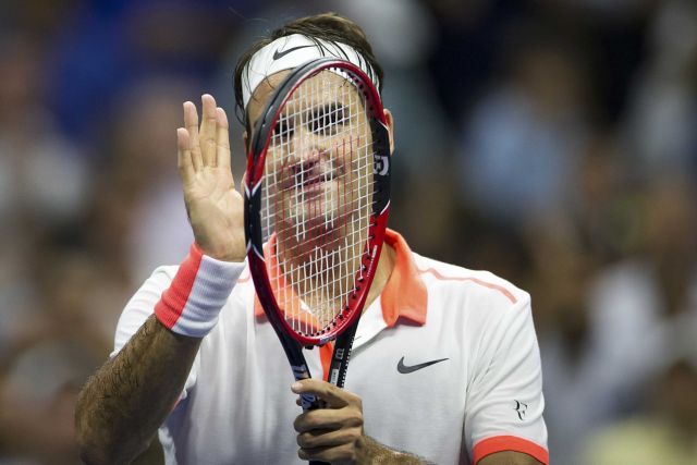 Στους «4» ο Φέντερερ, παίζει με Βαβρίνκα για τον τελικό