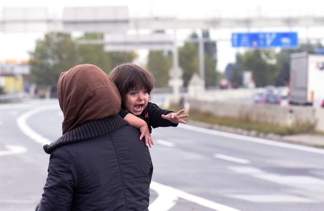 Ορμπάν: Η Ουγγαρία θα συλλαμβάνει στο εξής πρόσφυγες και μετανάστες