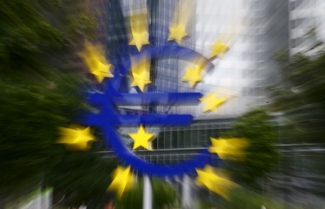 EKT: Σημαντική επιβάρυνση του ελληνικού χρέους από τη στήριξη των τραπεζών