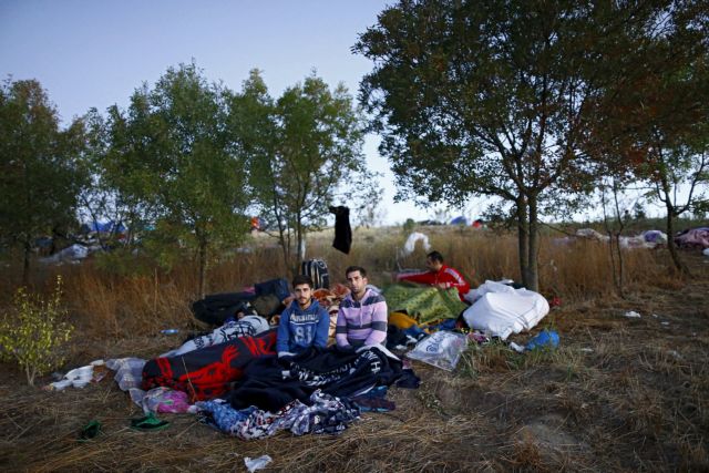 Ο φράχτης εκτρέπει τους πρόσφυγες στην Κροατία – «Θερμαίνεται» ο Έβρος