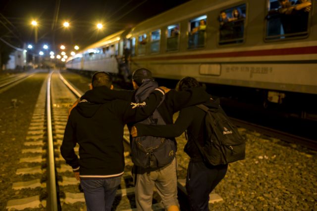 ΕΕ: Εγκρίθηκε χωρίς ομοφωνία το σχέδιο μετεγκατάστασης προσφύγων