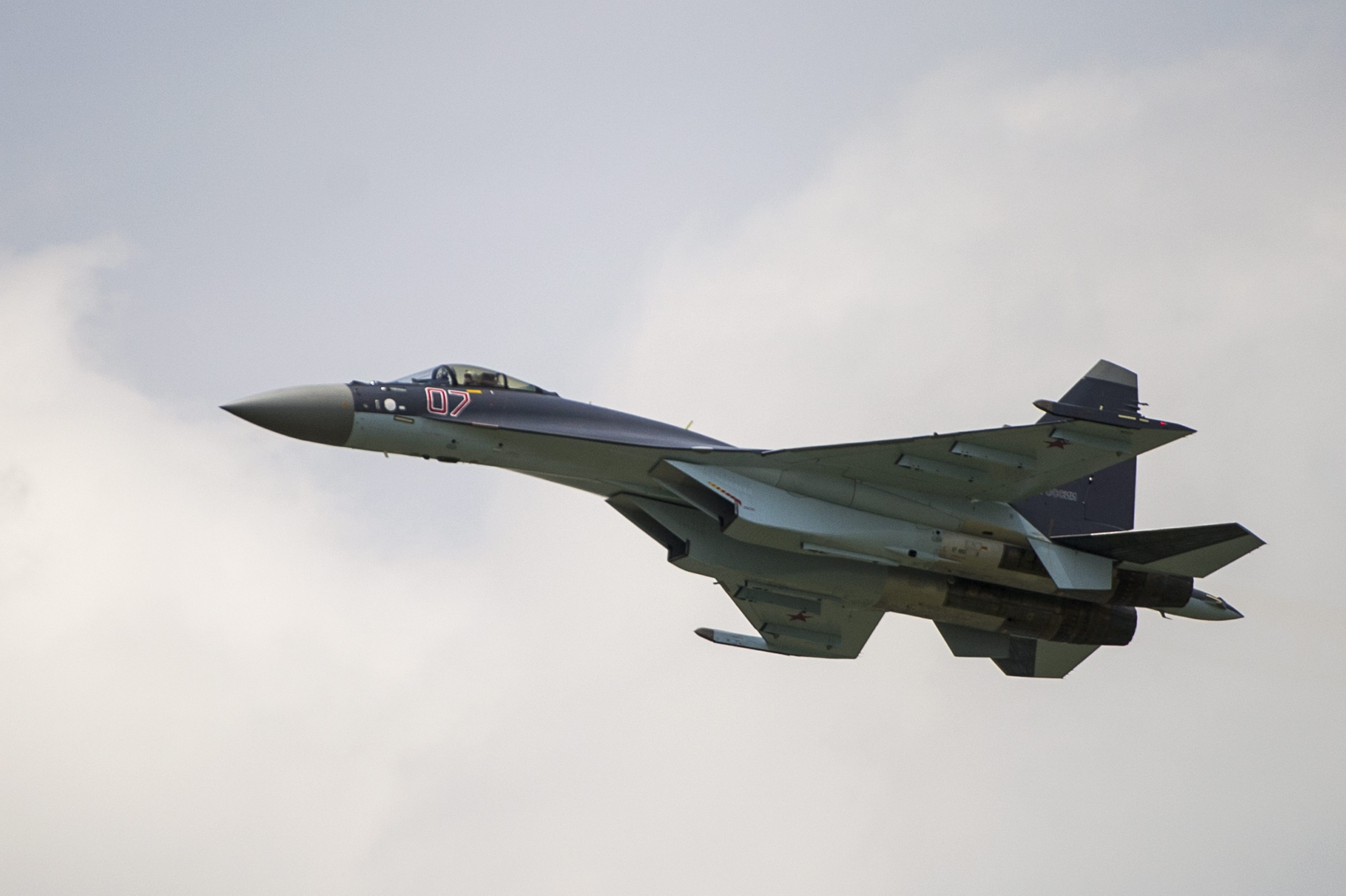 Καταγγελίες ότι οι ρωσικοί βομβαρδισμοί «δεν χτυπούν το Ισλαμικό Κράτος»