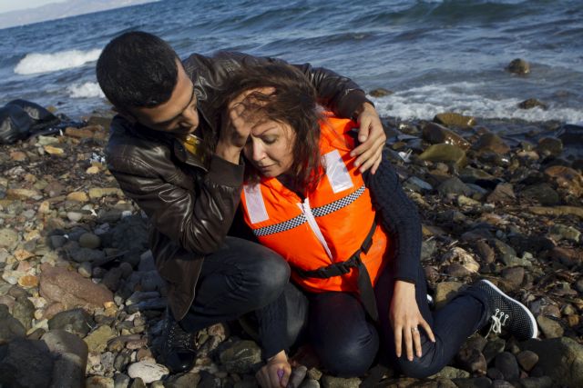 Μόνο τον Σεπτέμβριο 168.000 πρόσφυγες και μετανάστες πέρασαν τη Μεσόγειο