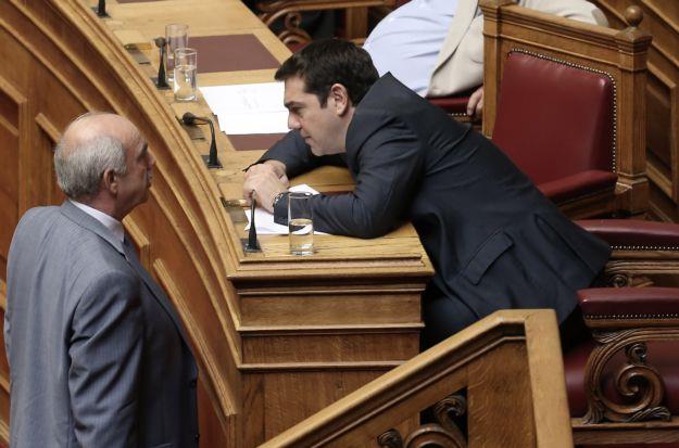 Ο Αλέξης Τσίπρας «ψηφίζει» Βαγγέλη Μεϊμαράκη