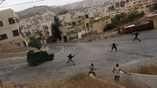 Το Ισραήλ ξεκίνησε να κατεδαφίζει σπίτια Παλαιστίνιων που έχουν κάνει επιθέσεις