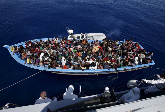 Η «Σοφία» απέπλευσε: Ξεκινά η ναυτική επιχείρηση της ΕΕ κατά των διακινητών