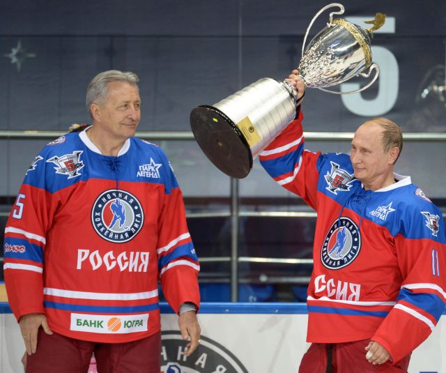 Ο Πούτιν γιόρτασε τα 63α γενέθλια με 7 γκολ στο χόκεϊ επί πάγου