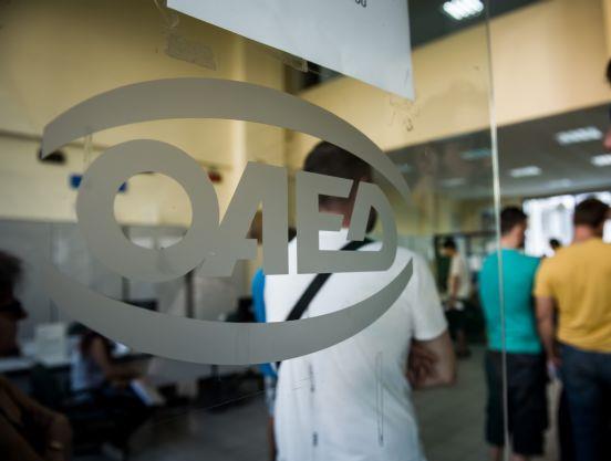 ΕΛΣΤΑΤ: Στο 25% η ανεργία τον Ιούλιο