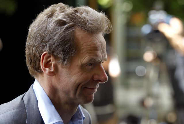 Τόμσεν: Μη βιώσιμο το ελληνικό χρέος, ανάγκη για γενναία αναδιάρθρωση