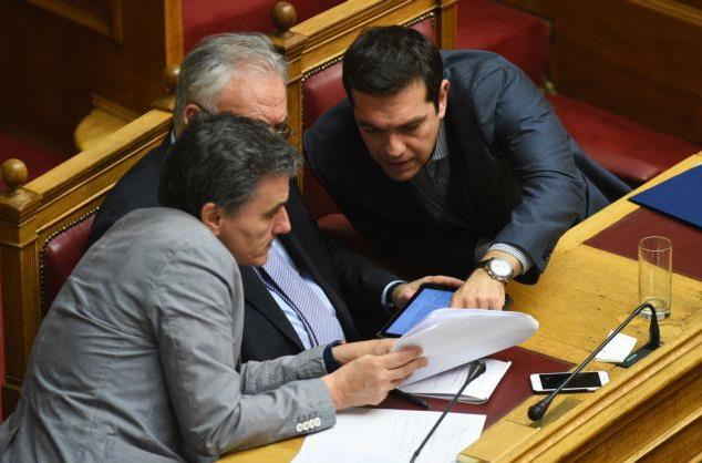 Με διαδικασία του επείγοντος και περισσότερα του ενός άρθρα τα προαπαιτούμενα