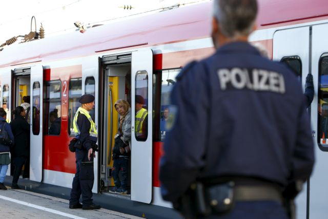 Η Βαυαρία απειλεί την Αυστρία με «έκτακτα μέτρα» για τη ροή προσφύγων