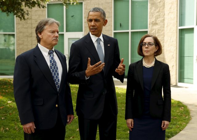 Χαμηλοί τόνοι στη συνάντηση Ομπάμα με συγγενείς θυμάτων στο Όρεγκον
