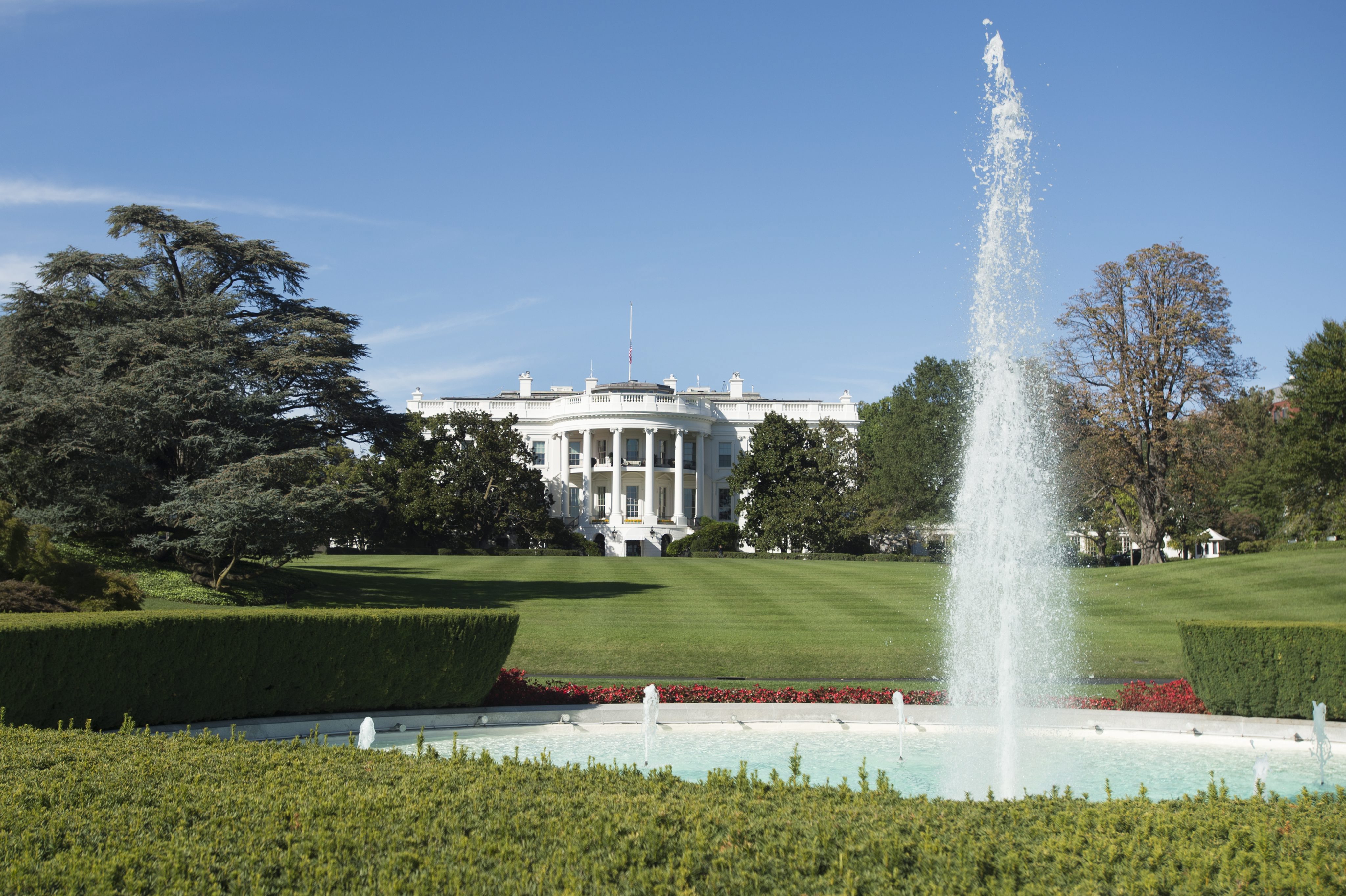 Λευκός Οίκος: Τρομοκρατικές οι επιθέσεις κατά Ισραηλινών