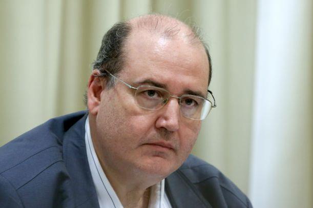 Φίλης για ΦΠΑ 23%: Άλλο φροντιστήρια, άλλο ιδιωτικά σχολεία