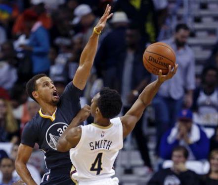 Εκπληκτικός Κάρι πέτυχε 53 πόντους στη νίκη του Γκόλντεν Στέιτ