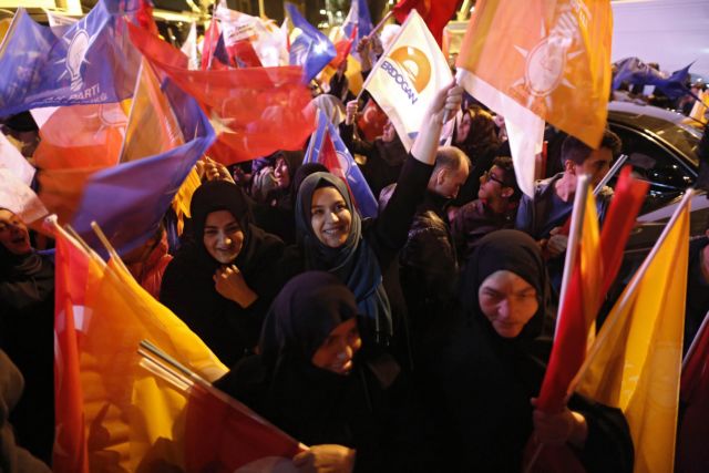 «Σουλτάνος» και πάλι ο Ερντογάν, ελέγχει την Εθνοσυνέλευση