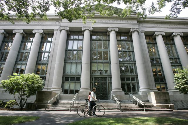 Εκκενώθηκαν κτίρια στο Χάρβαρντ μετά από απειλή για βόμβα
