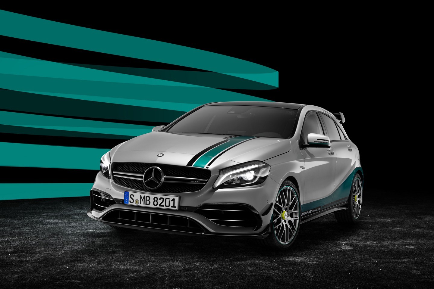 Mercedes-AMG A 45 4Matic Petronas 2015 World Champion: Γιορτάζοντας τη διπλή νίκη