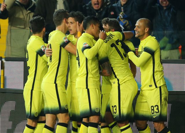 Σίφουνας η Ίντερ, «διπλό» της Μπολόνια στην Τζένοα