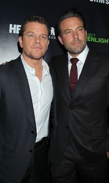 Οι ωραίοι του Χόλιγουντ φοράνε κουστούμι