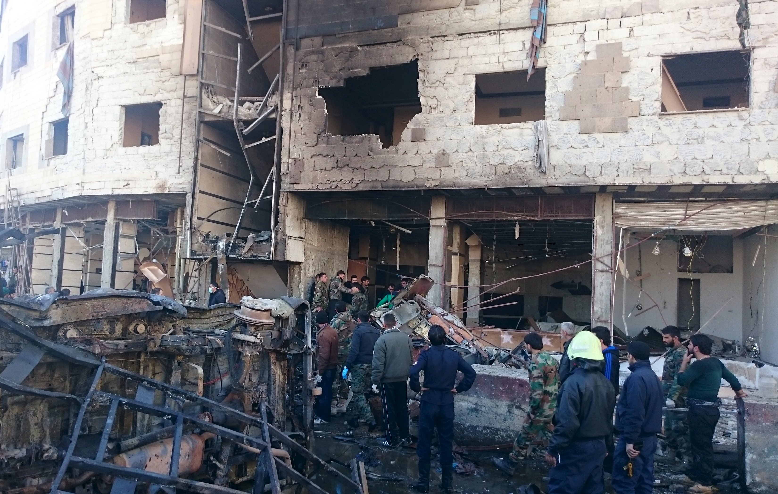 Λουτρό αίματος σε βομβιστικές επιθέσεις του Ισλαμικού Κράτους στη Δαμασκό