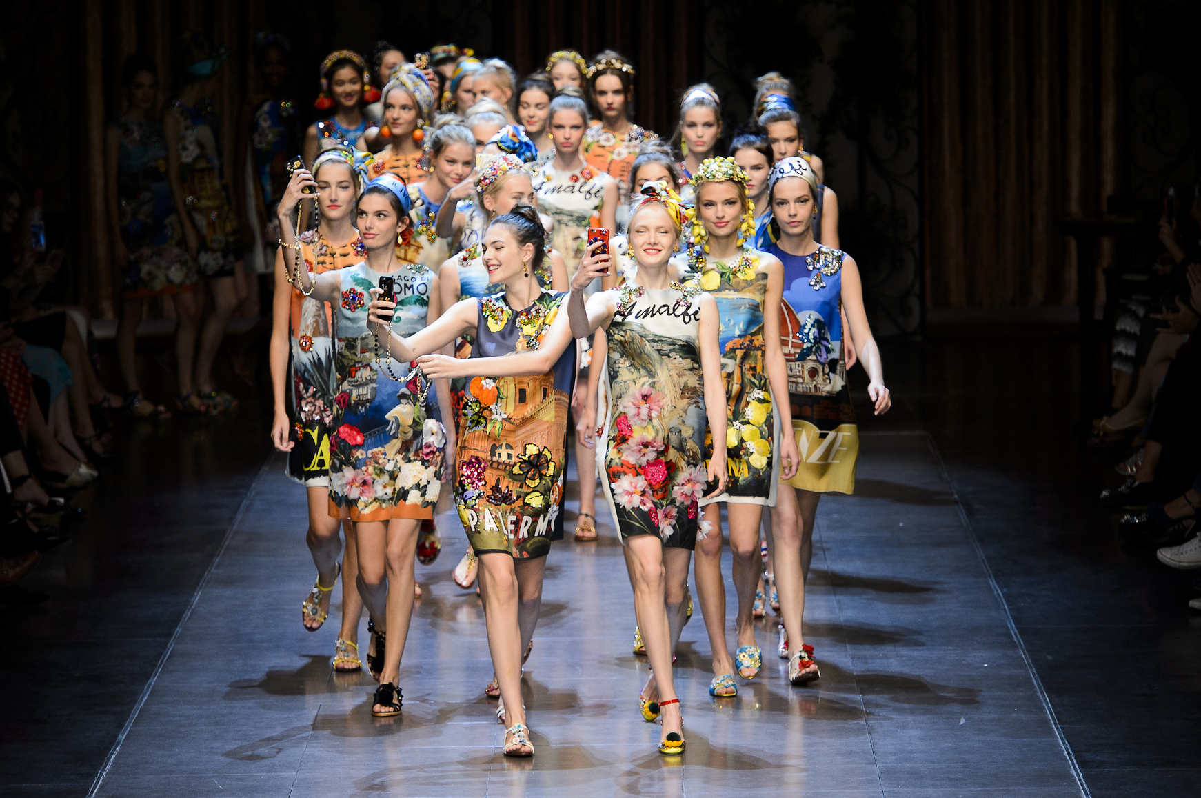 50 συγκλονιστικά φορέματα για την άνοιξη