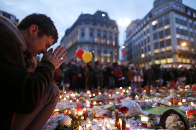 Με τεντωμένα νεύρα η Ευρώπη: Όλες οι εξελίξεις μετά το χτύπημα στις Βρυξέλλες