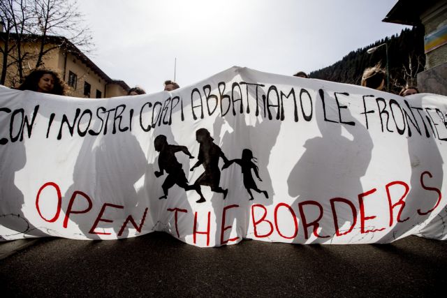 Συγκρούσεις αστυνομίας-διαδηλωτών για τα κλειστά σύνορα Αυστρίας-Ιταλίας