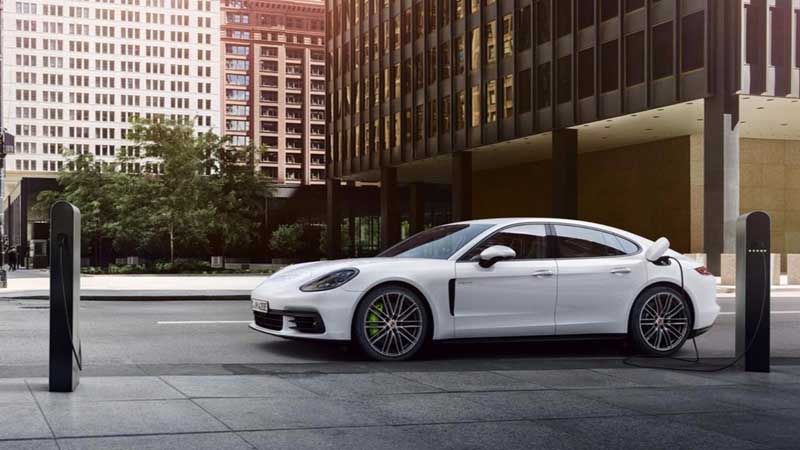Porsche Panamera 4 E-Hybrid 2017:  Η plug-in υβριδική πλευρά της νέας γενιάς