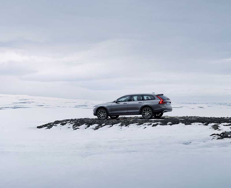 Volvo V90 Cross Country 2017: Στην περιπετειώδη πλευρά της πρακτικότητας