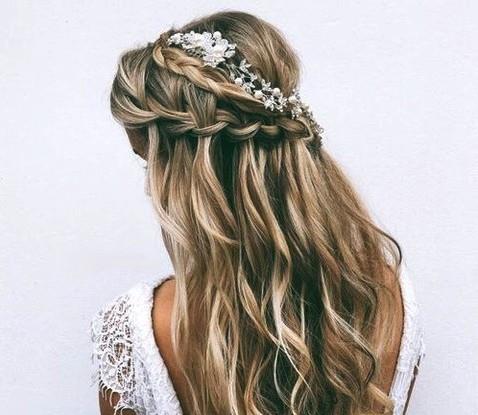 Waterfall braid: 25 παραλλαγές του πιο ρομαντικού χτενίσματος
