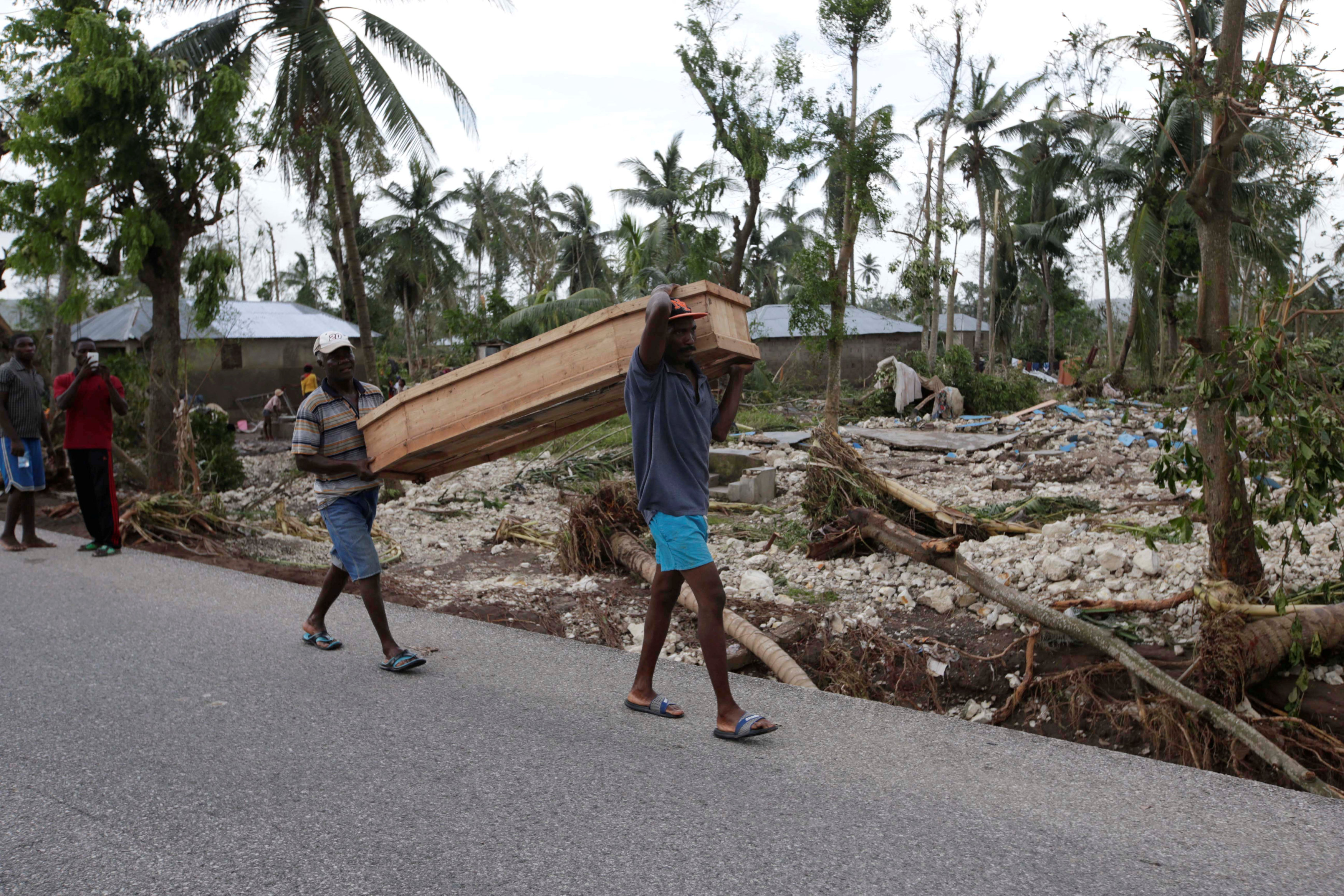 Στους 339 οι νεκροί στην Αϊτή του κυκλώνα Μάθιου - Αγγίζει τη Φλόριντα