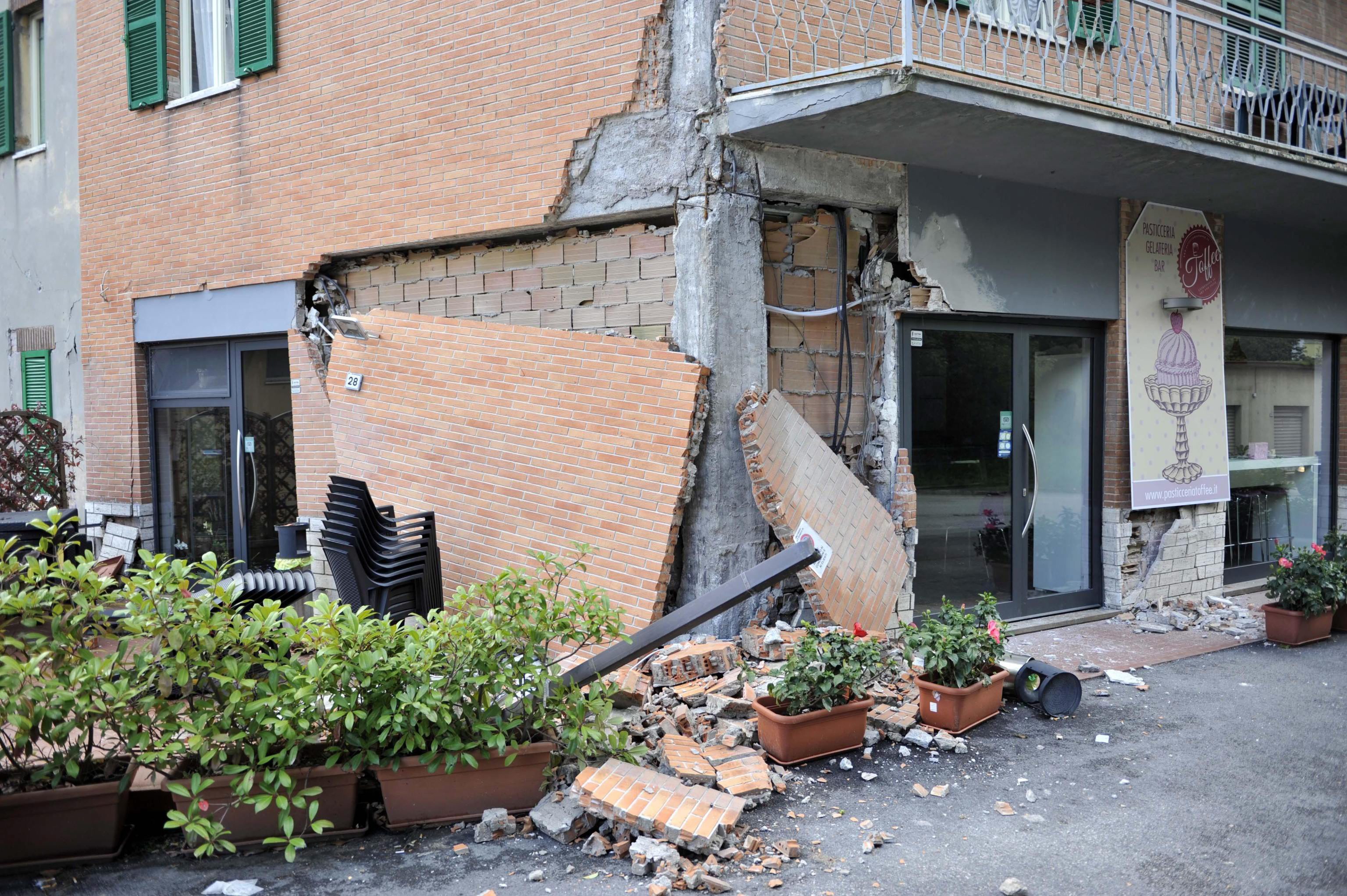 Στήριξη 40 εκατομμυρίων ευρώ στους σεισμόπληκτους της Ιταλίας