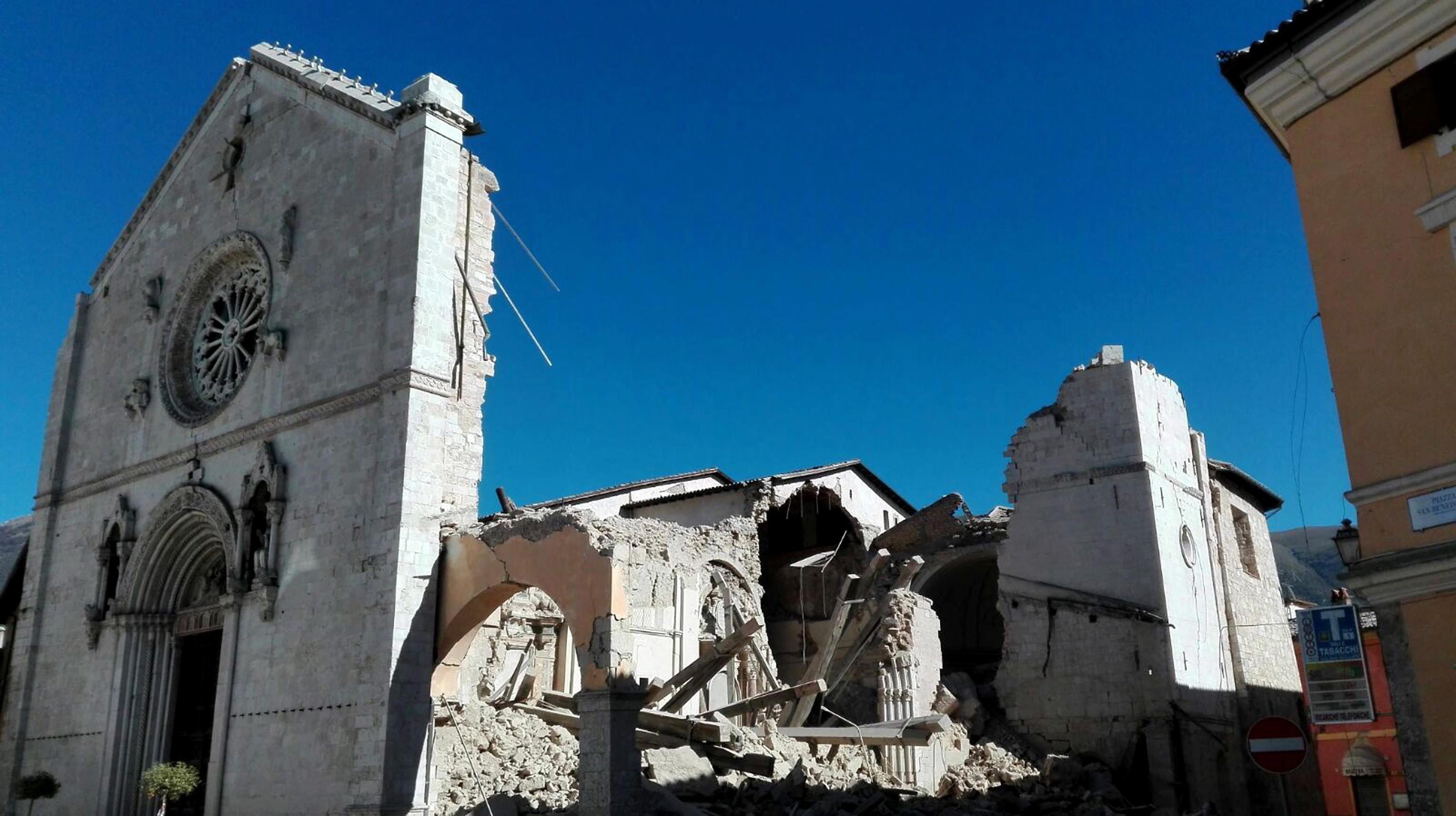 Τεράστια η καταστροφή στην πολιτιστική κληρονομιά της Ιταλίας από το σεισμό