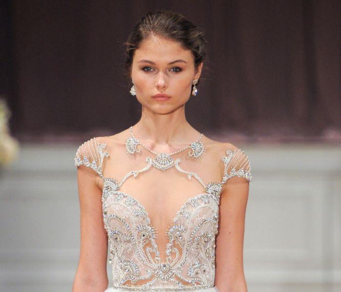 Bridal Week ’17-’18: τα ωραιότερα μπούστα με κέντημα και διαφάνεια