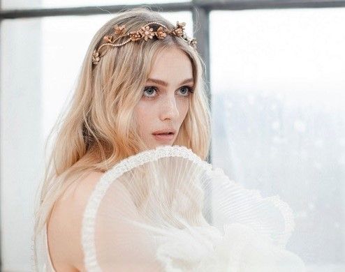 Αιθέρια και ρομαντικά headpieces