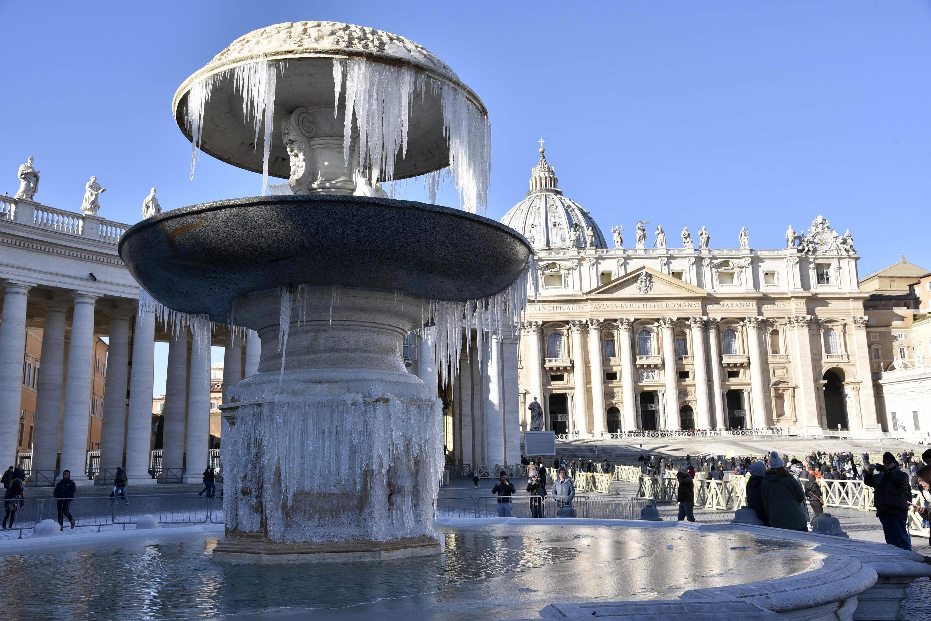 Ήπειρος στον πάγο: Από τα συντριβάνια της Ρώμης μέχρι τους -30 στη Μόσχα