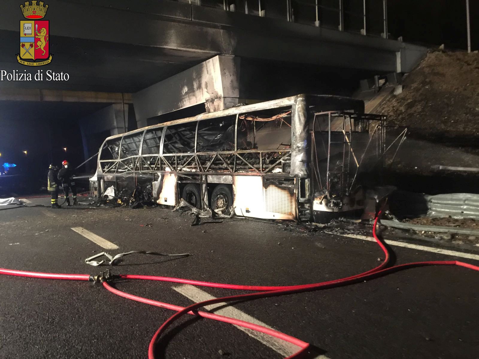 Ιταλία: 16 νεκροί σε δυστύχημα με λεωφορείο που μετέφερε μαθητές