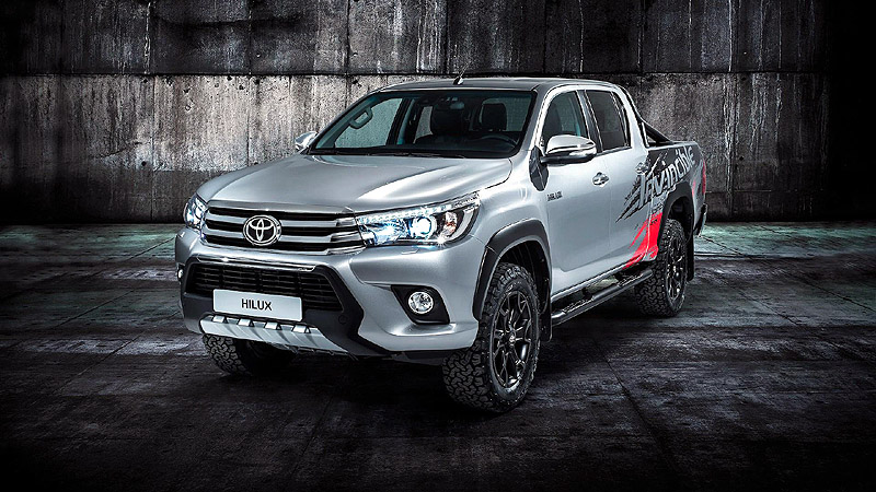 Toyota Hilux «Invicible 50»: Μισός αιώνας επαγγελματικής… περιπέτειας